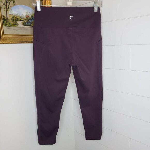 ZYIA Active Brilliant High Rise Pockets Capri Leggings Wine Workout Size 8-10 - Picture 3 of 4